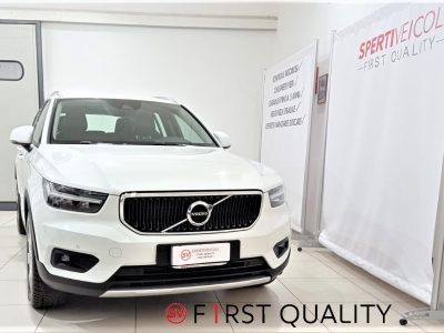 Volvo XC40 D4 AWD Geartronic Momentum