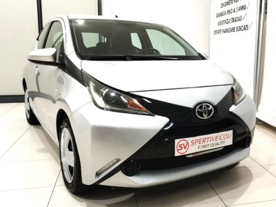 Toyota Aygo 1.0 VVT-i 69 CV 5 porte x-play