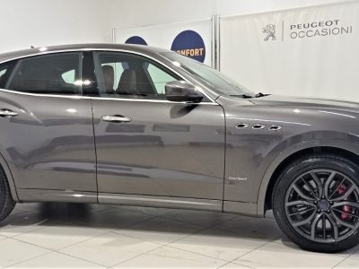 Maserati Levante V6 Diesel 275 CV AWD Gransport